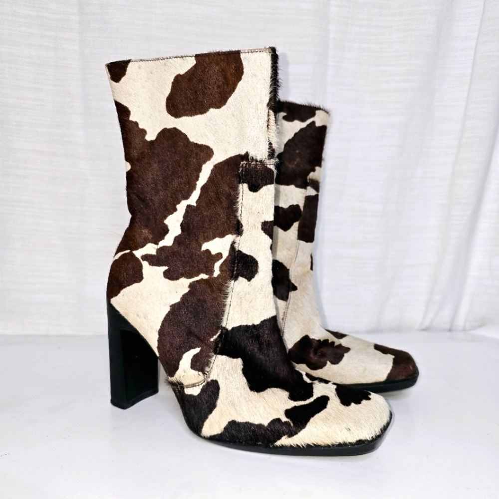 TOPSHOP Cow 🐮 Print Womens Size 37
